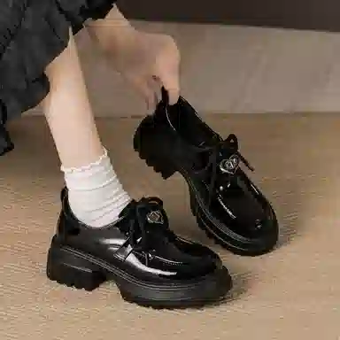 KATHRYN WILSON 5.5cm
