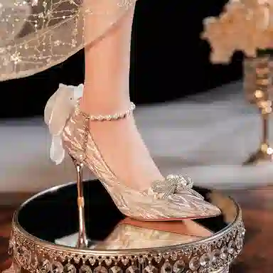 KATHRYN WILSON 8.5cm