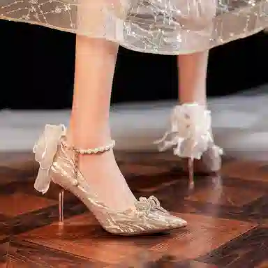 KATHRYN WILSON 8.5cm