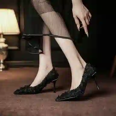 KATHRYN WILSON 8.5cm