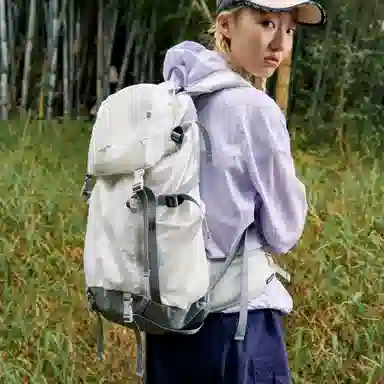VAOPER Mountain Series Backpack White