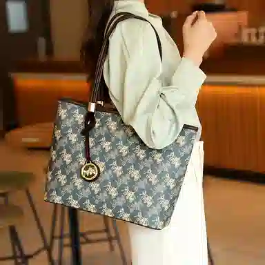 SMILE FOCUS PVC Tote