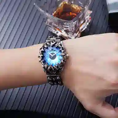 LIBER AEDON Punk Eye Eagle Claw Quartz Watch