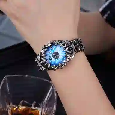 LIBER AEDON Punk Eye Eagle Claw Quartz Watch