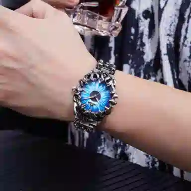 LIBER AEDON Punk Eye Eagle Claw Quartz Watch