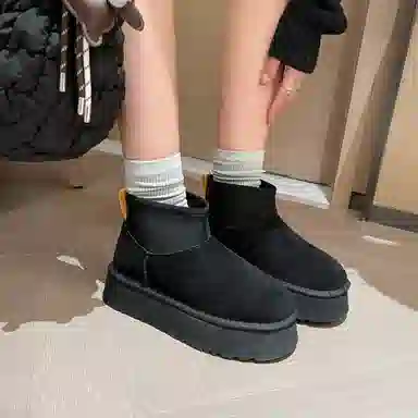 保暖 通勤必备时尚舒适百搭 短筒 雪地靴 女款