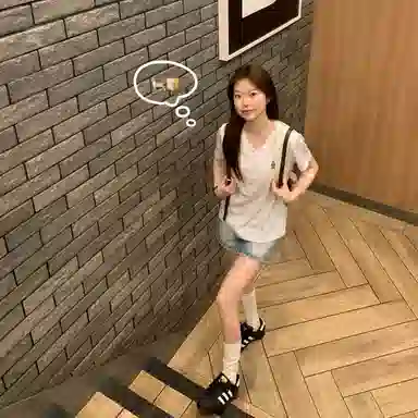 Teenie Weenie V T