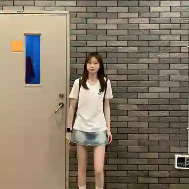 Teenie Weenie V T