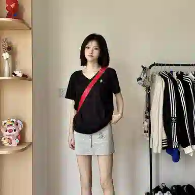 Teenie Weenie V T