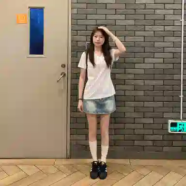 Teenie Weenie V T