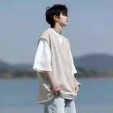 AWAO T