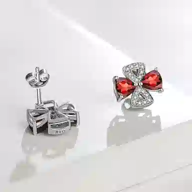 石头记 轻奢小众设计 幸运草石 石榴石 耳钉 女款