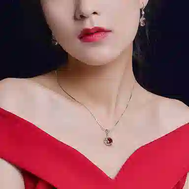石头记 轻奢小众设计 高级 冷艳气质一点红 石榴石 项链 女款