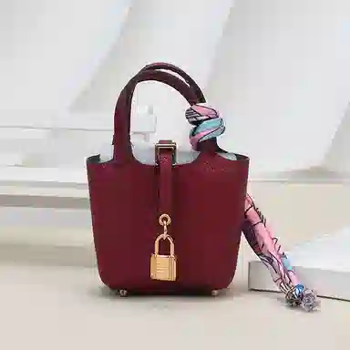 玄唐 迷你菜篮子包包车内后视镜高档耳机包时尚可储物 皮革 挂件 女款