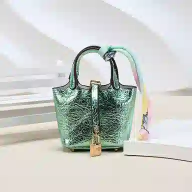 玄唐 迷你菜篮子包包车内后视镜高档耳机包时尚可储物 皮革 挂件 女款