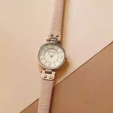 安妮克莱因 腕表 石英机芯 牛皮表带 白色表盘 女表 商务休闲