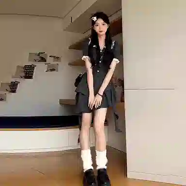 桴生 美式复古格纹收腰娃娃领不规则蛋糕式辣妹裙短袖连衣裙 女款