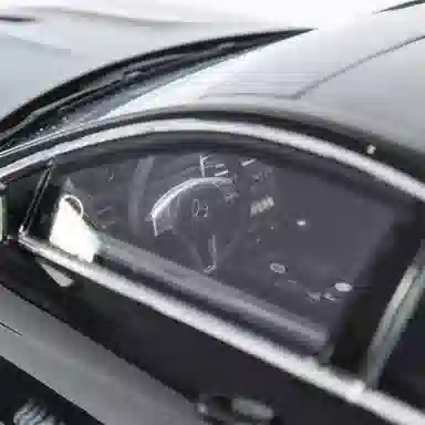 GT SPIRIT 118 C63 AMG 888