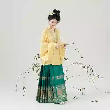 织造司 色彩清新元气活泼少女色彩丰富秀雅别致团圆美满汉服 女