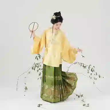 织造司 色彩清新元气活泼少女色彩丰富秀雅别致团圆美满汉服 女