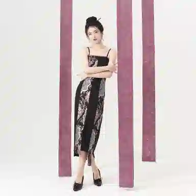 月乌织造司原创汉元素汉服织金撞色拼接修身新中式连衣裙女高级感