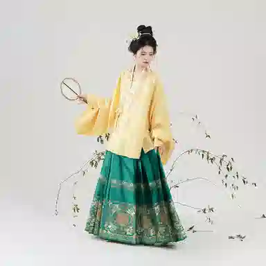 织造司 色彩清新元气活泼少女色彩丰富秀雅别致团圆美满汉服 女