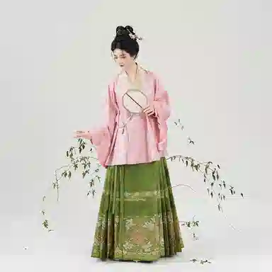 织造司 色彩清新元气活泼少女色彩丰富秀雅别致团圆美满汉服 女