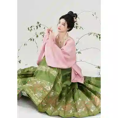 织造司 色彩清新元气活泼少女色彩丰富秀雅别致团圆美满汉服 女