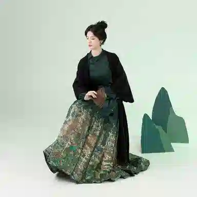 织造司 苍梧针织毛衣长干寺外披织金马面裙神秘高贵 女款