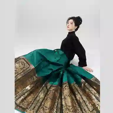 楼中阁织造司原创明制汉服仿妆花织金马面裙上衣搭配秋冬加绒长袄