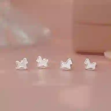 999