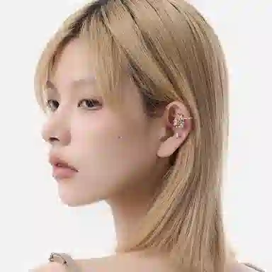 SUMIYAKI Moon Asymmetric Ear Cuff