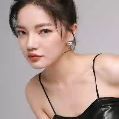 QLADY ins