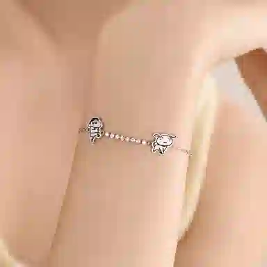 潮色绘 蜡笔小新联名 轻奢小众高级感首饰 日常通勤百搭蛇骨链 银色闪锆 粉色爱心贺卡#好运 铜 手链 女款