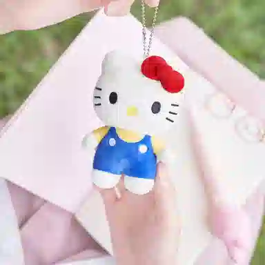 x Sanrio HelloKitty