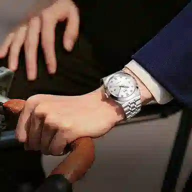 IW CARNIVAL HWGUOJI 758G