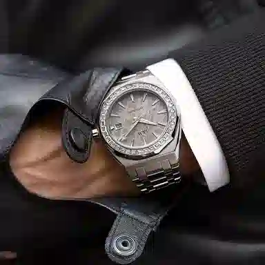 IW CARNIVAL HWGUOJI 858G