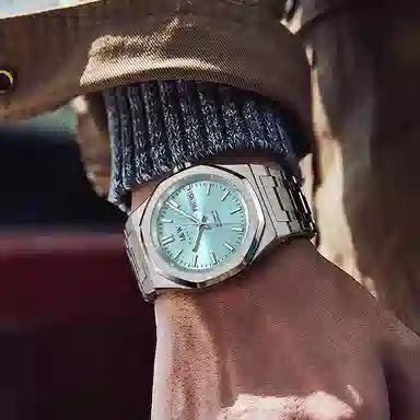 IW CARNIVAL HWGUOJI 793G