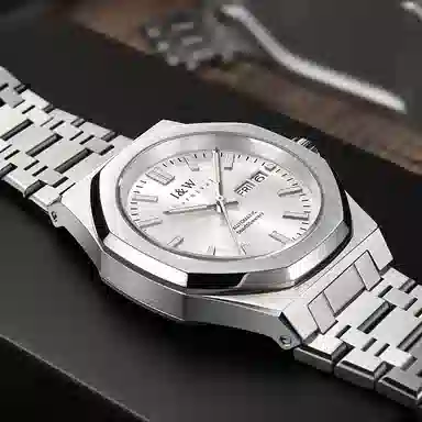 IW CARNIVAL HWGUOJI 793G