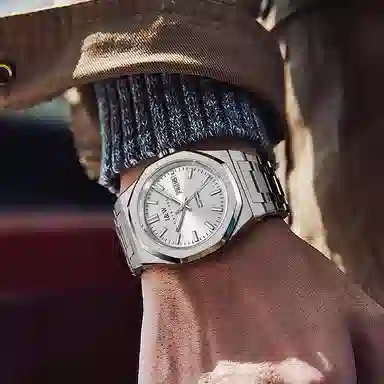 IW CARNIVAL HWGUOJI 793G