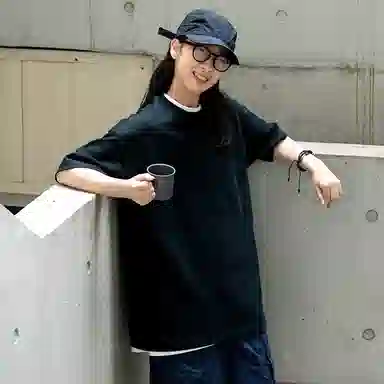 URBAN STANDARD T