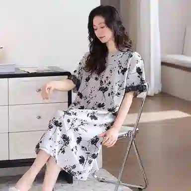 潞优野 舒适圆领透气中长款家居服短袖睡裙 女款