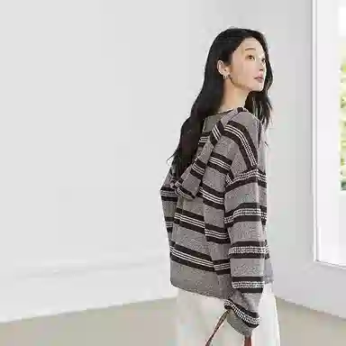 潞优野 时尚舒适通勤简约条纹针织衫 女款