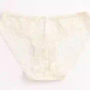 潞优野 纯欲薄杯蕾丝大胸显小防下垂性感内衣裤套装 女款