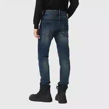 811E391091C'N'C Logo