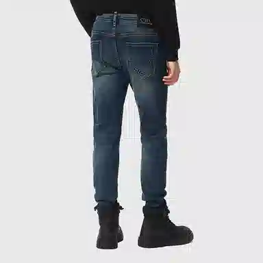 811E391091C'N'C Logo