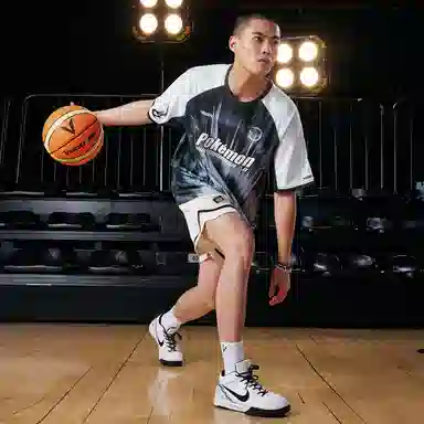 VEIDOORN x POKEMON T