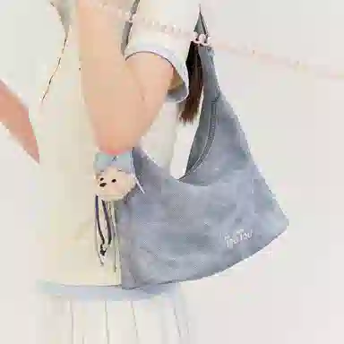 TOUTOU Crayon Dog Shoulder Bag Cream White