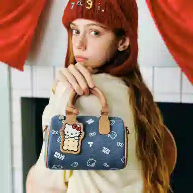 TOUTOU HelloKitty Boston Bag Denim Blue