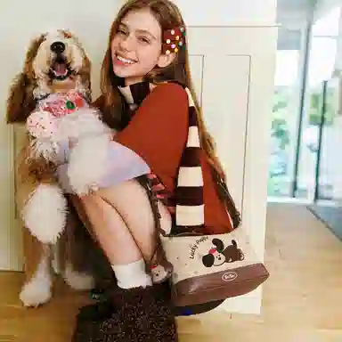 TOUTOU hobo